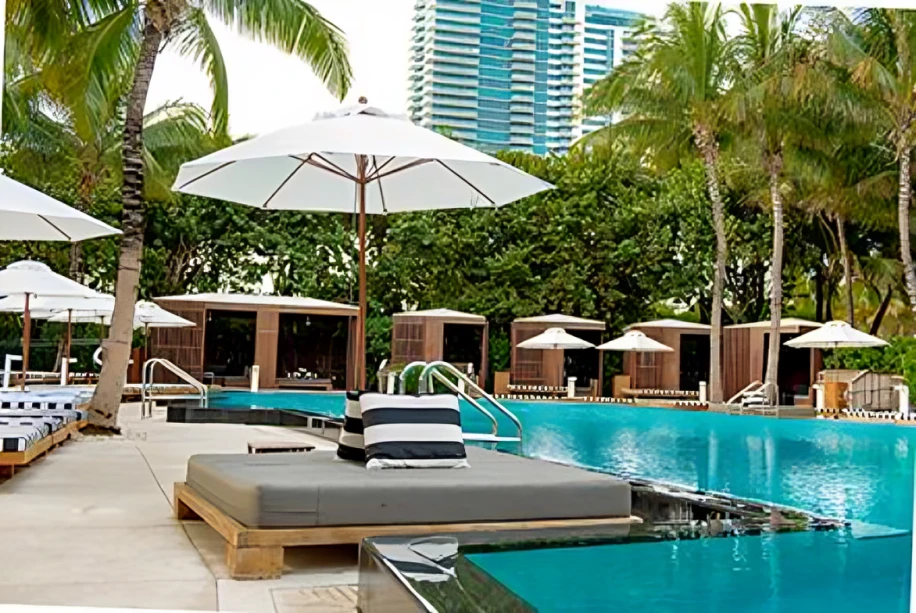 commercial umbrellas